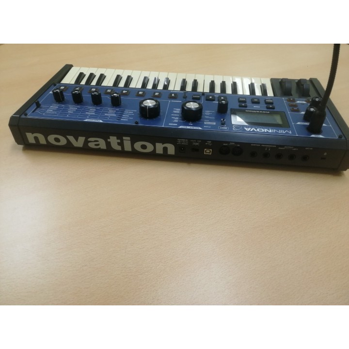 Alquiler novation MiniNova